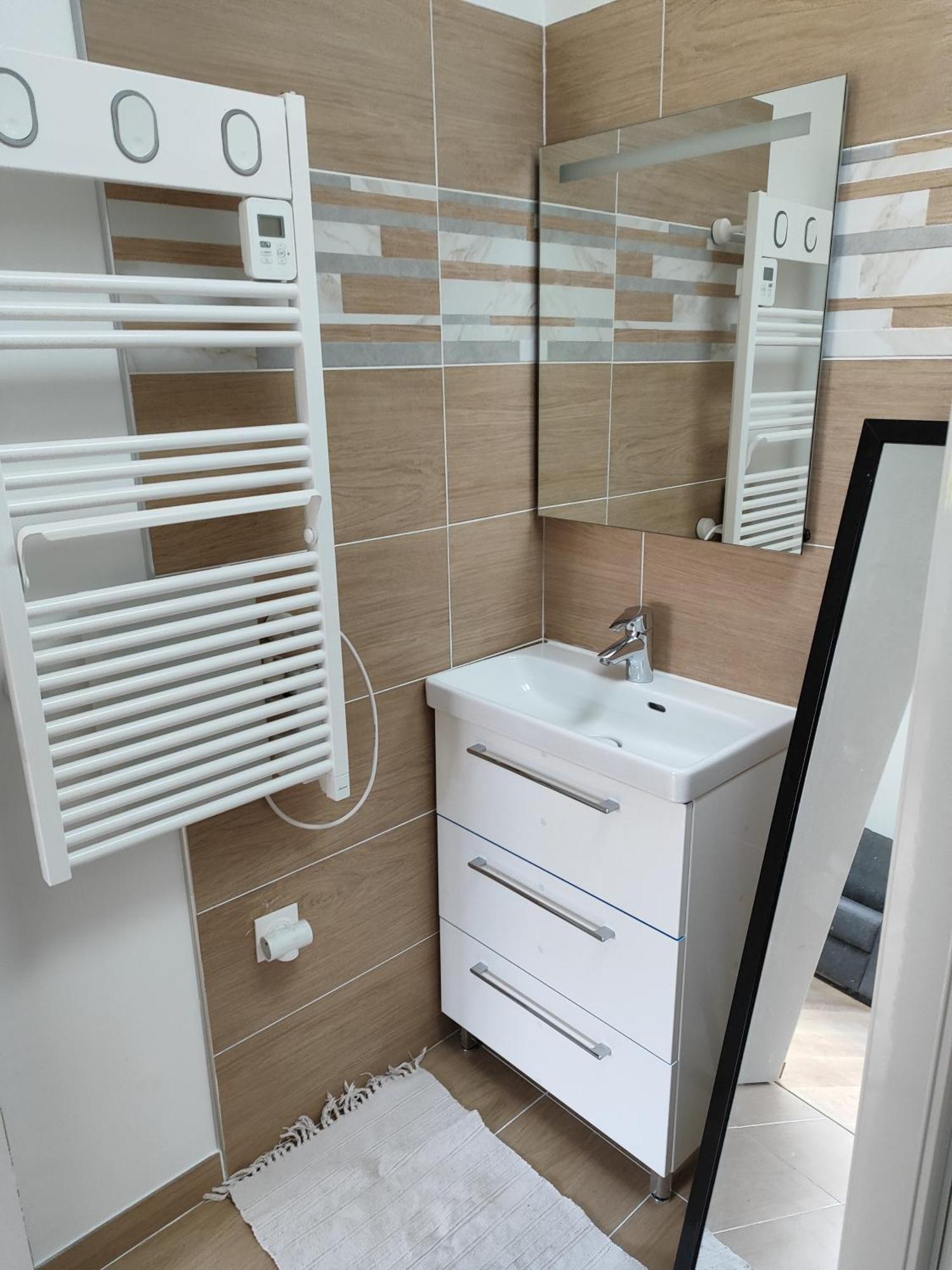 Studio Independant Avec Jardin Au Calme Neuilly-Plaisance Luaran gambar