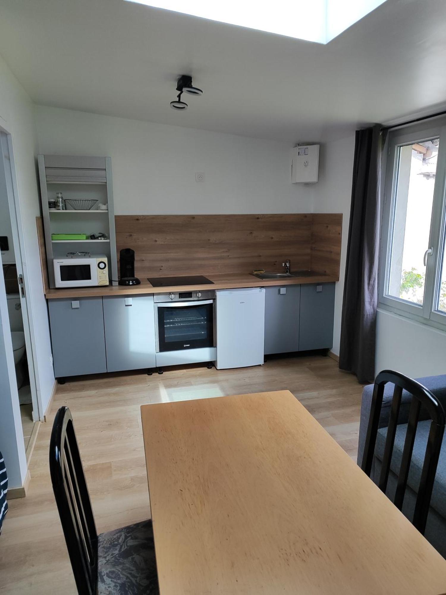 Studio Independant Avec Jardin Au Calme Neuilly-Plaisance Luaran gambar