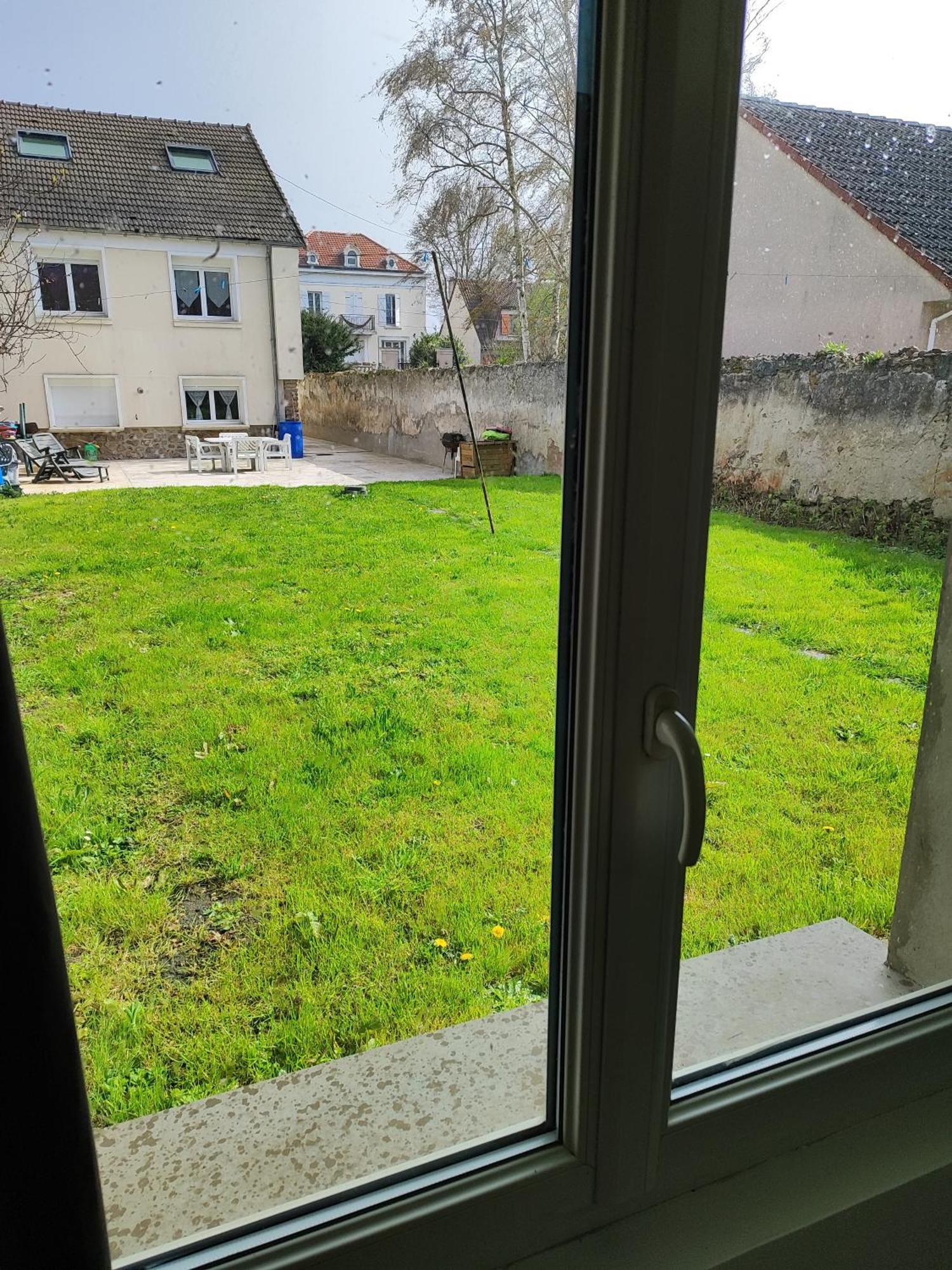 Studio Independant Avec Jardin Au Calme Neuilly-Plaisance Luaran gambar